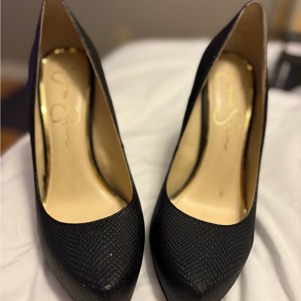 Jessica Simpson Elegant Black Heels